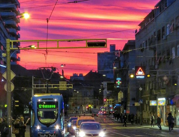 [PHOTOS] Fiery Sunset Colours Zagreb Sky