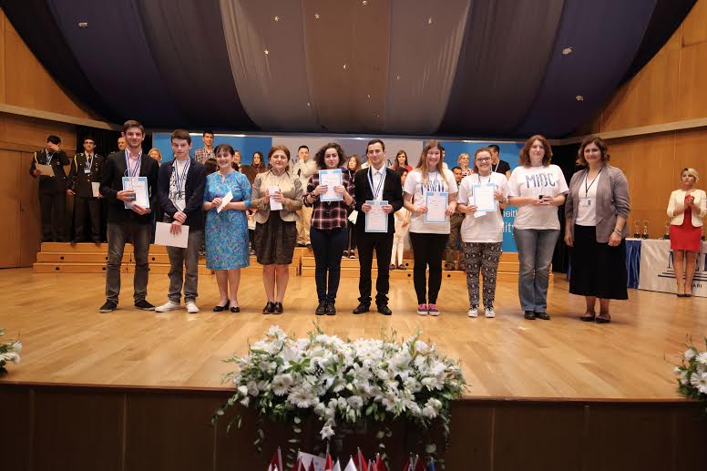The Croatian students with their second place awards