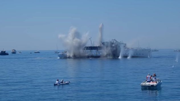 [VIDEO] Watch as First Ship Sunk in Croatia for Diving Tourism