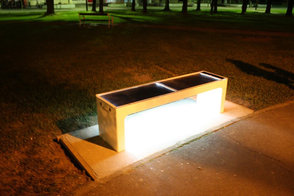 The benches have a number of features (photo: Steora)
