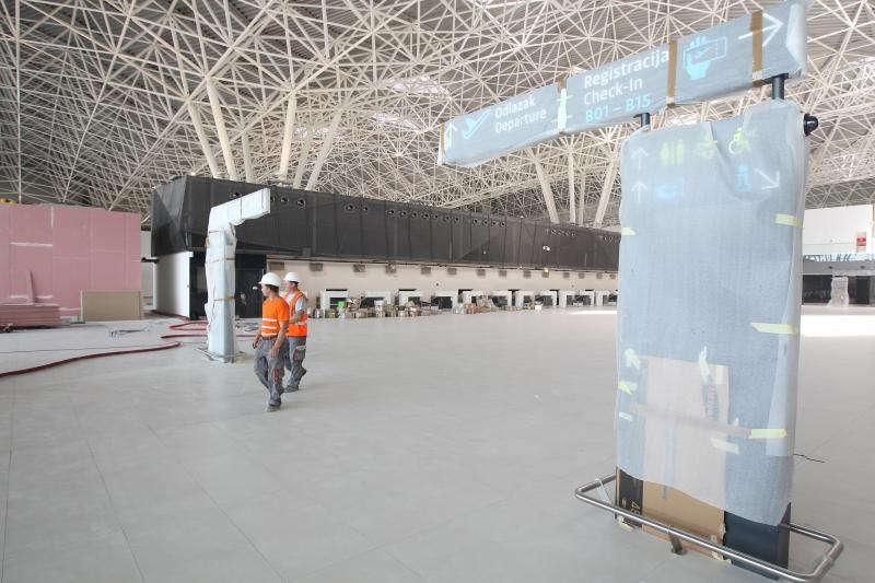 Work ending on new Zagreb terminal (photo: Boris Scitar/Vecernji list/PIXSELL)