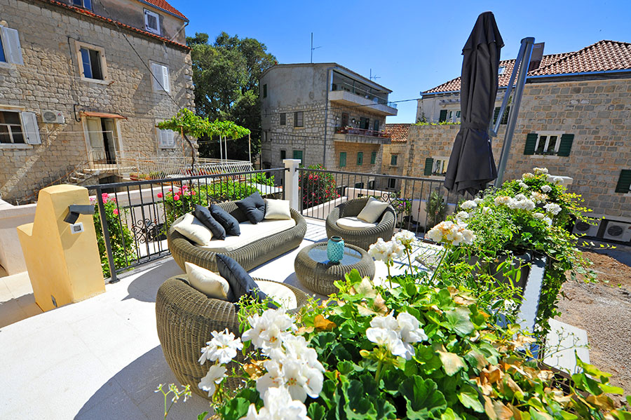 [PHOTOS] Charming Intimate Boutique Hotel Opens in Heart of Split
