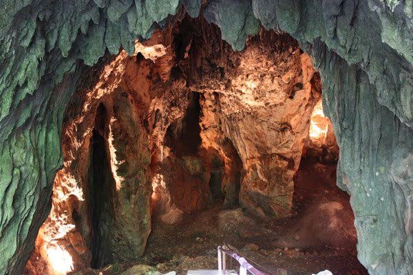 Samograd cave