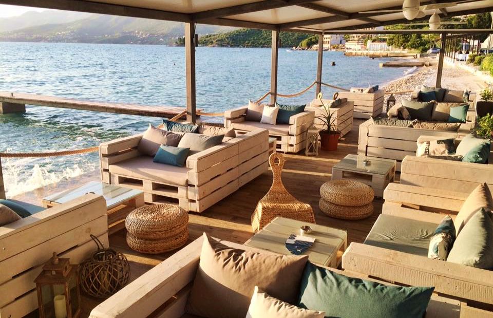 [PHOTOS] New Beachfront Lounge Bar Eve in Cavtat