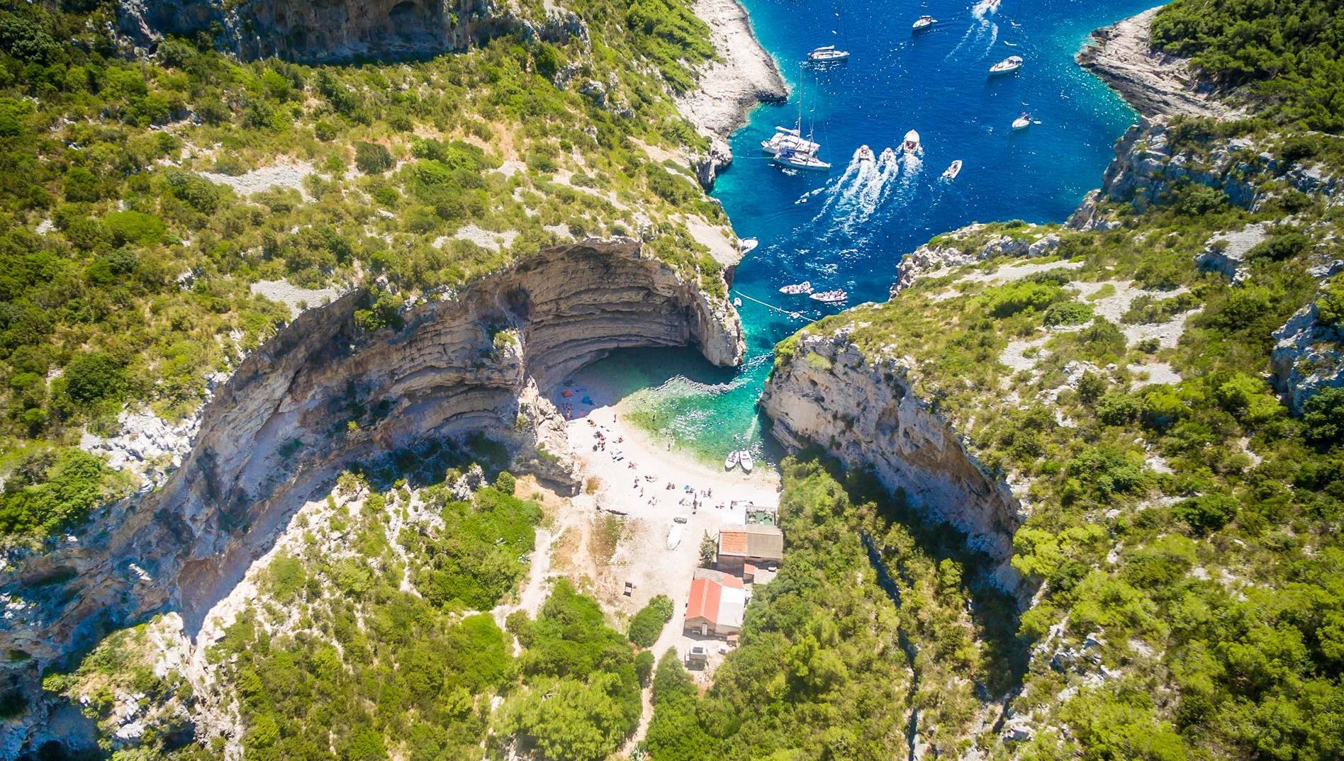 [VIDEO] Breathtaking Footage of the Croatian Coast