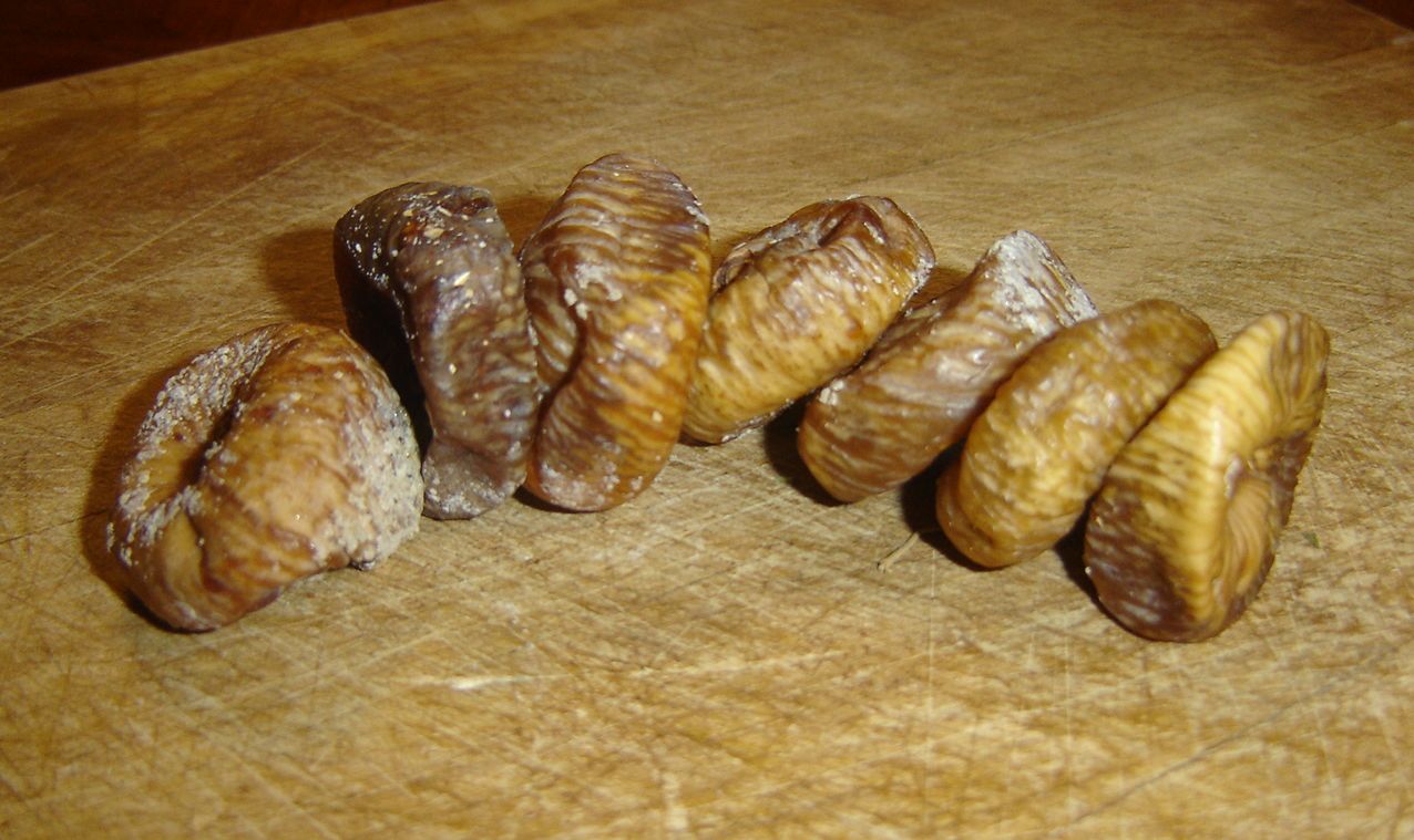 Dried figs are a great source of energy (photo credit: Lobo under CC)