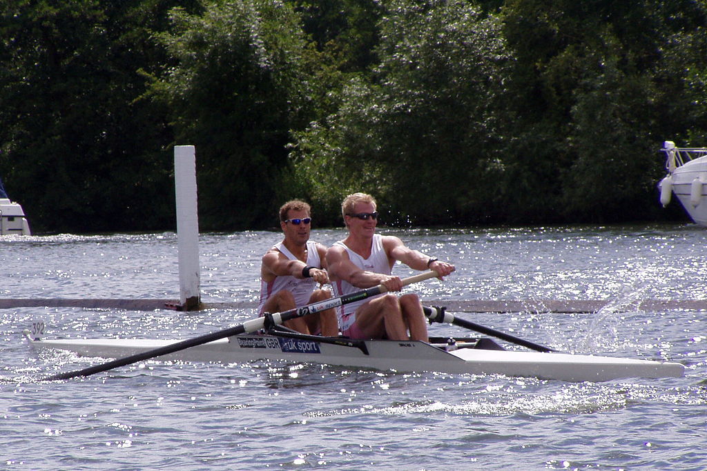 Coxless pairs boat (photo credit: Creative Commons)