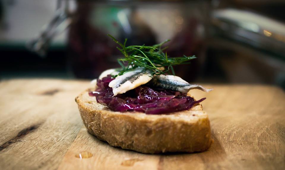 Marinated Adriatic anchovies with caramelized red onion and fresh dill
