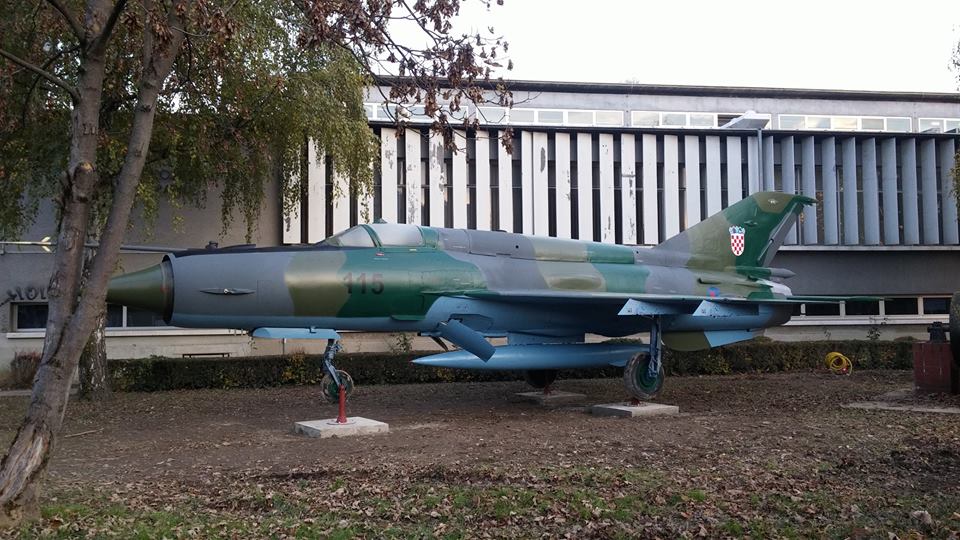 MiG-21 Jet Fighter ‘Lands’ in Front of Zagreb University