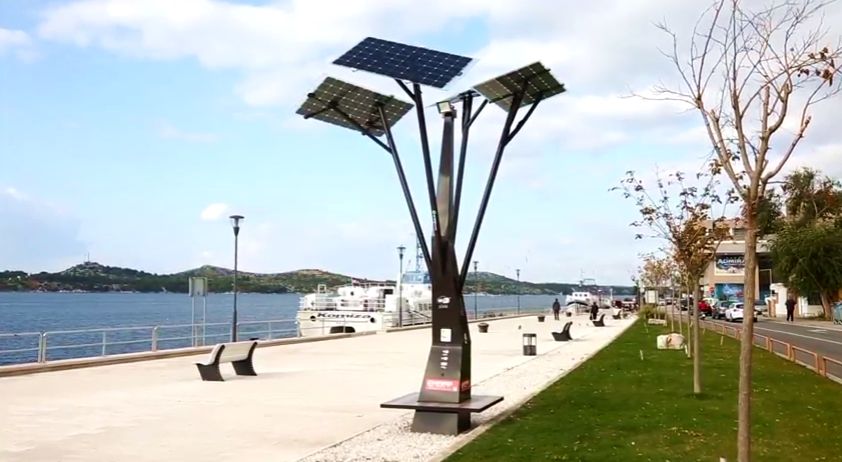 [VIDEO] First Solar Tree Placed on Šibenik Waterfront
