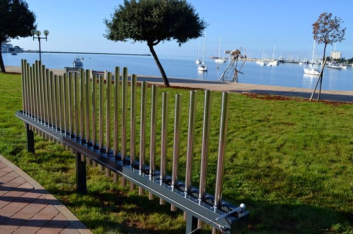 [VIDEO] Umag Gets a Musical Fence