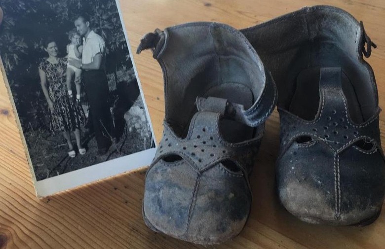 Croatian Emigrant Returns to Find Her Shoes in the Same Spot 52 Years Later