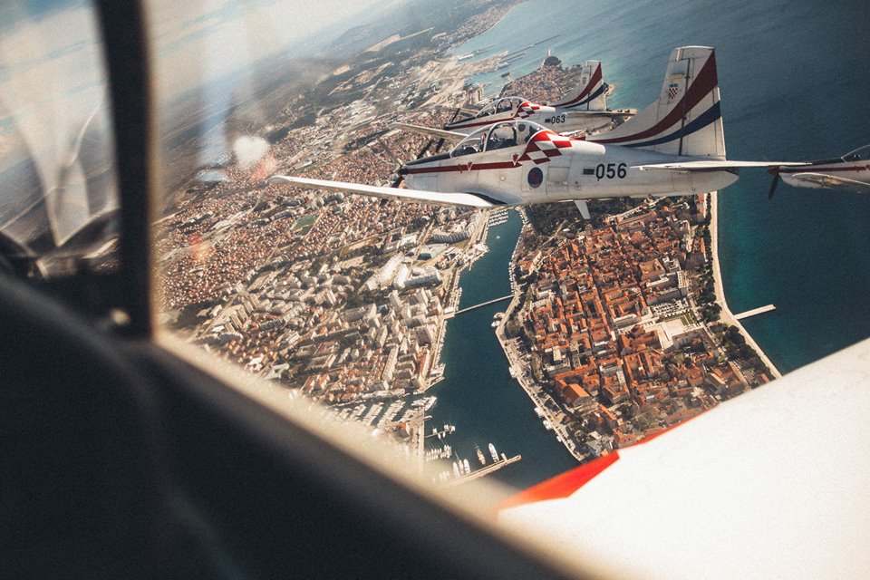 [360°VIDEO] Amazing Aerobatic Display by Croatian Air Force Team Wings of Storm 