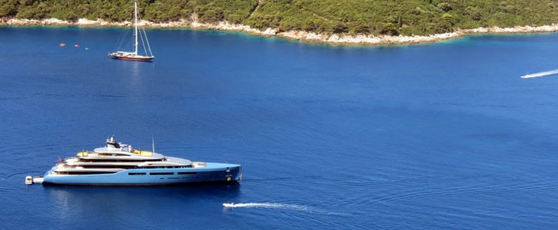[PHOTOS] Tottenham Hotspur Owners’ Superyacht Anchors in Dubrovnik