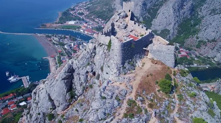 [VIDEO] Starigrad Fortress in Omiš