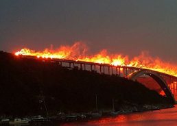 [VIDEO] Krk Bridge Lit Up to Mark Victory Day by Armada