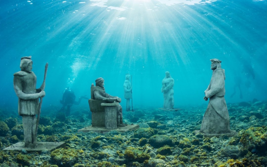 World’s First Underwater Stations of the Cross in Croatia