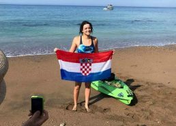 Croatian Swimmer Dina Levacic Swims Across English Channel to Complete Triple Crown