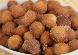 Croatian Christmas Recipes: Fritule