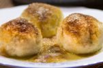 VIDEO: Croatian recipes: Knedle sa šljivama / Plum dumplings