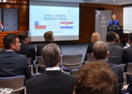 Croatian President Starts Chile Visit with Chilean-Croatian Economic Forum