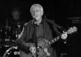 Croatian Music Legend Oliver Dragojevic Dies
