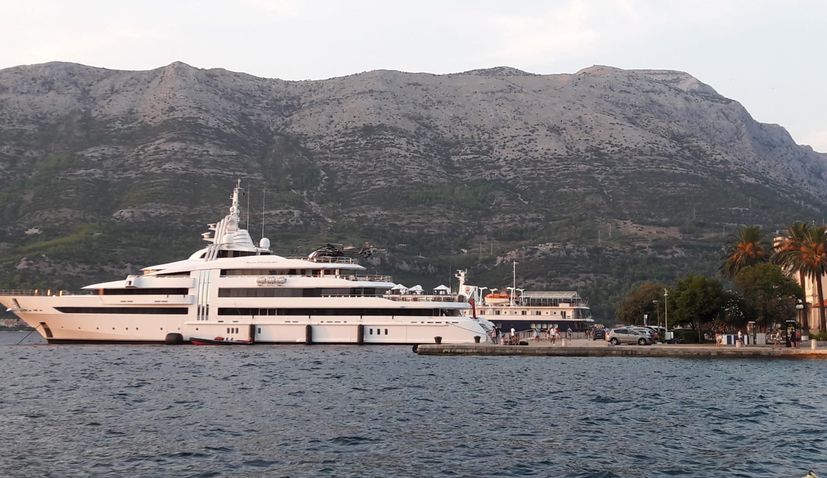 $100m Superyacht Owned by ‘Screw King’ Docks in Korčula