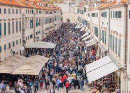 Dubrovnik marks season-end with traditional 200m dining table feast on Stradun  