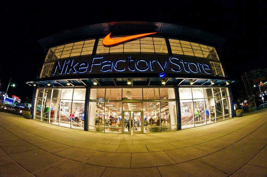 roses outlet nike