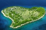 PHOTOS: Six cute heart-shaped islands in Croatia