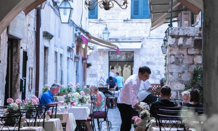 Croatians push back against ‘American-style’ tipping culture