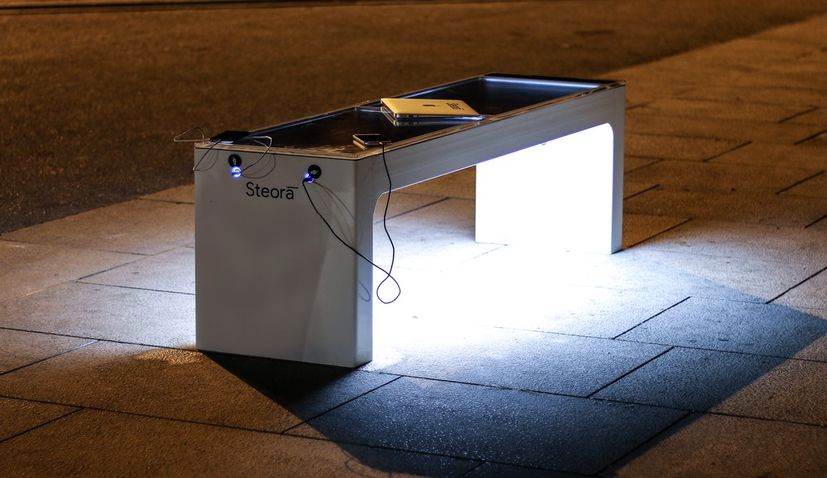 Croatian smart bench gets installed at NATO training facility