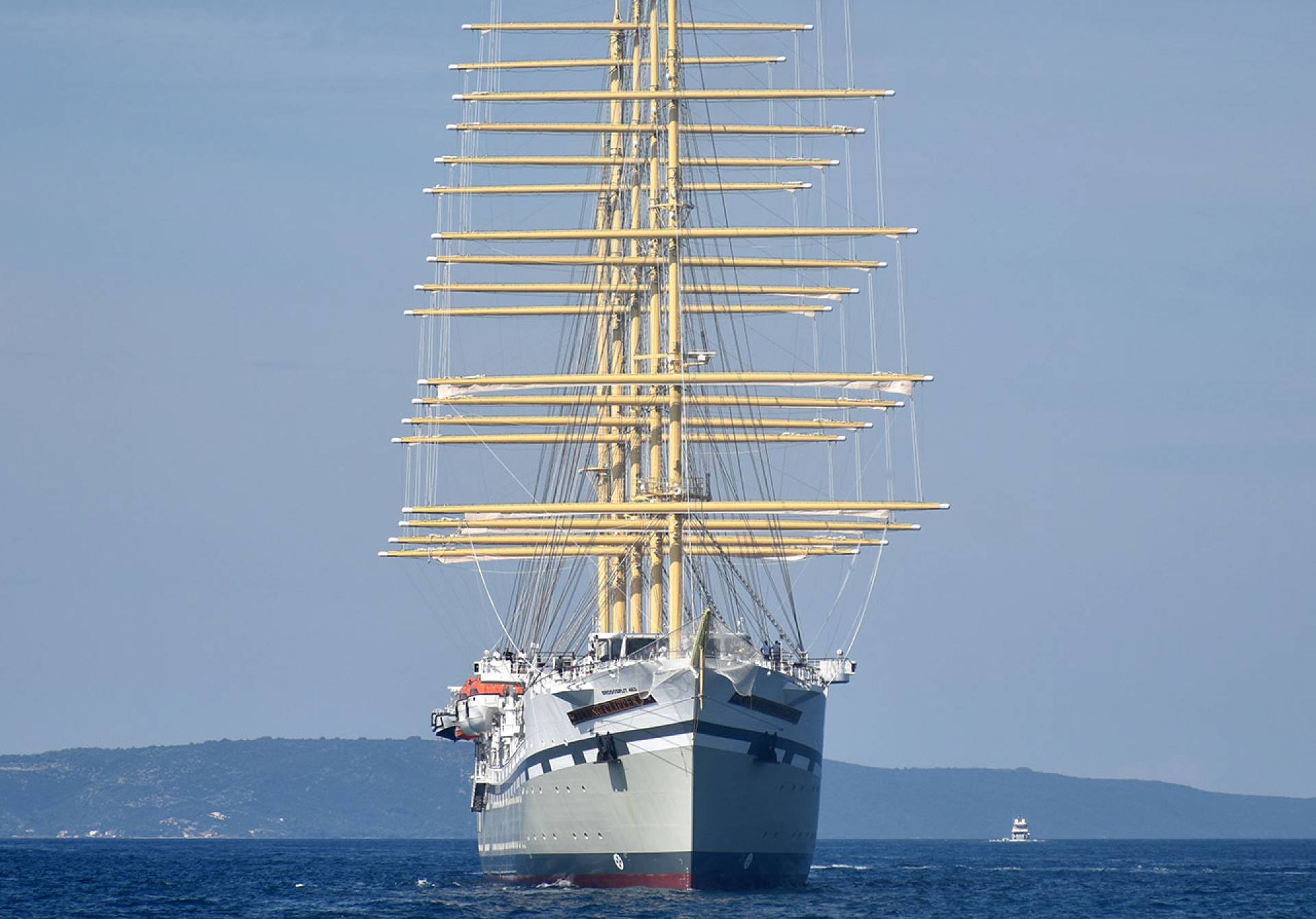 biggest sailboat ever built