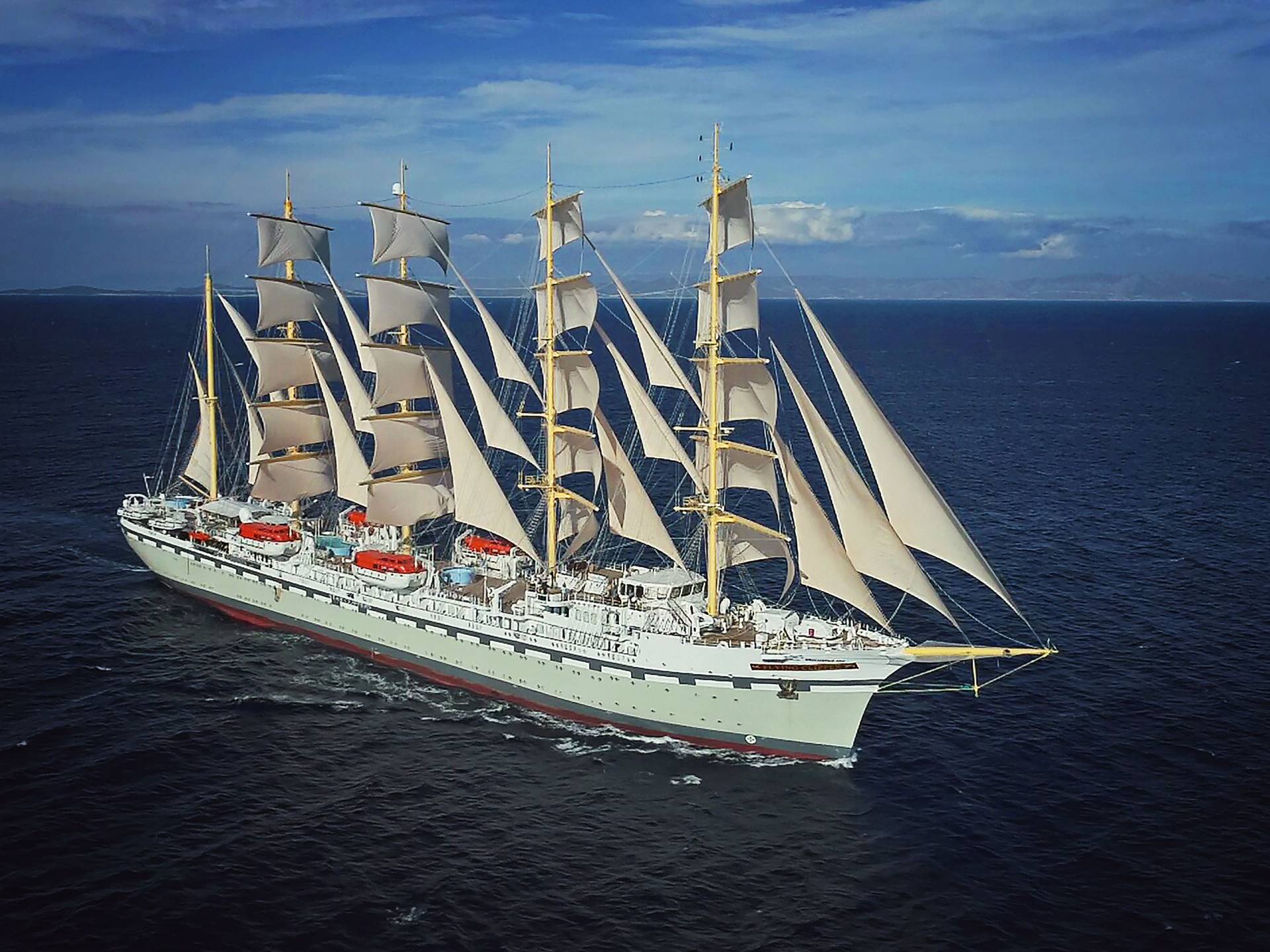 PHOTOS: World's largest sailing ship built in Split in full sail