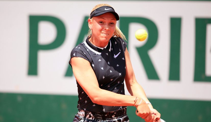 Australian Open: Donna Vekic beats Maria Sharapova, Marin Cilic advances 
