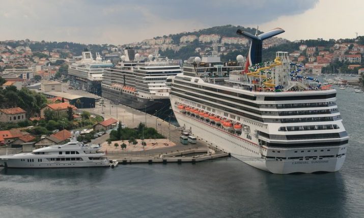 Dubrovnik introducing foreign cruise ships tax from 1 Jan, 2021