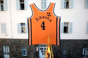Huge Dražen Petrović jersey goes up in Šibenik to mark his birthday