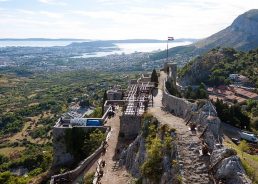 Klis Fortress records big tourist growth as 100,000th visitor arrives