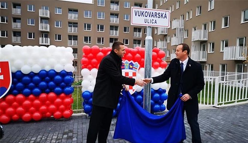 Slovakian capital name street after Vukovar 