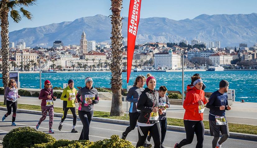 Record number of runners to take part in 20th Split Marathon next weekend 
