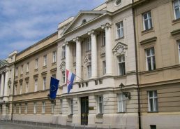 Final bill on foreign nationals in Croatia sent to parliament
