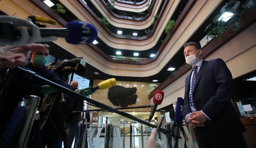 Parl. speaker to request Const. Court’s opinion on restrictions of civil liberties