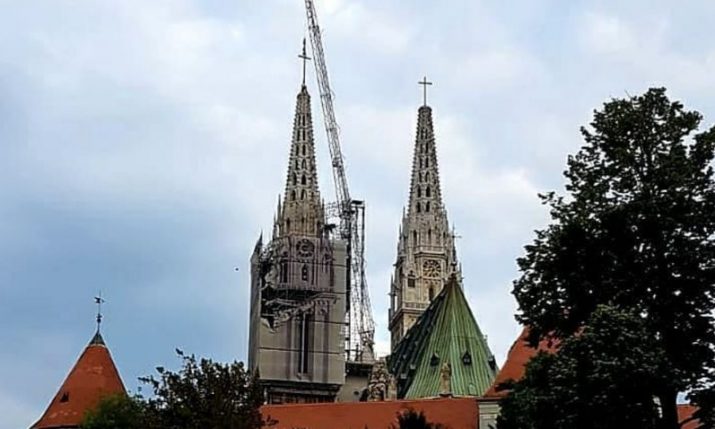 VIDEO: Second cross placed on top of Zagreb Cathedral spire