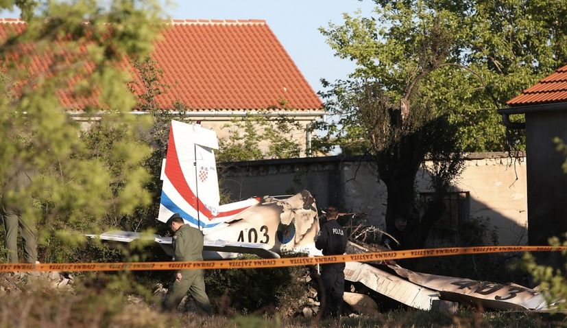 Croatian military trainer aircraft crashes near Zadar, two killed 