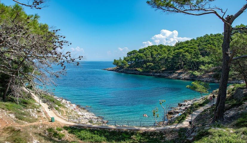 33,000 tourists currently in Croatia