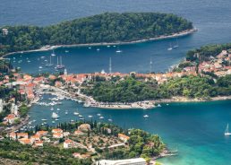 600,000 tourists currently holidaying in Croatia