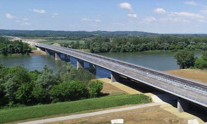 Svilaj bridge between Croatia and Bosnia and Herzegovina opens