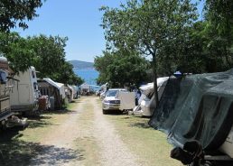 Dutch tourists leave Croatia ‘en masse’ but some staying on after orange listing