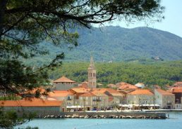 Jelsa on the island of Hvar happy with tourism numbers  despite situation