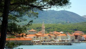 Croatian island town looking for the most successful private lessors of rooms, apartments and holiday homes